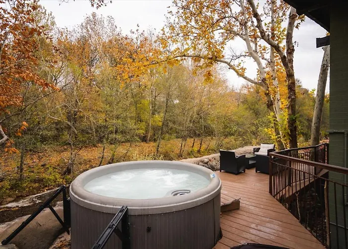17 Creekside Retreat Ferienhaus *